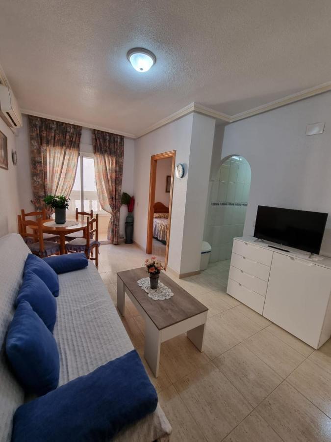 Gemuetliche Ferienwohnung In Torrevieja Ca100M Vom Strand Playa Del Cura Entfernt 외부 사진