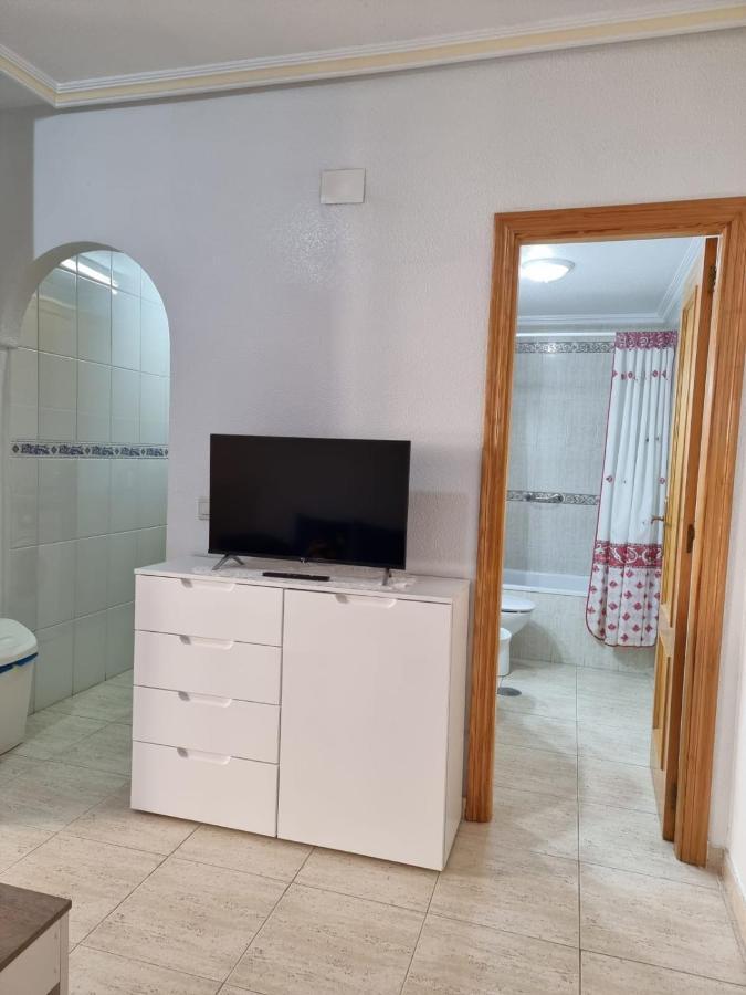 Gemuetliche Ferienwohnung In Torrevieja Ca100M Vom Strand Playa Del Cura Entfernt 외부 사진