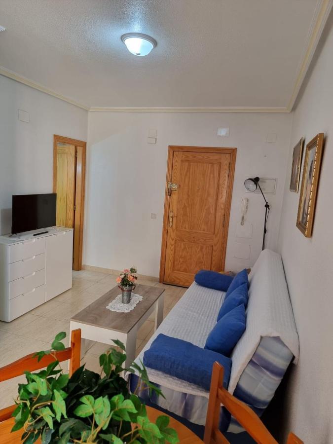 Gemuetliche Ferienwohnung In Torrevieja Ca100M Vom Strand Playa Del Cura Entfernt 외부 사진