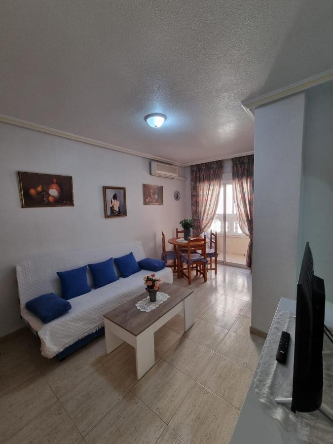 Gemuetliche Ferienwohnung In Torrevieja Ca100M Vom Strand Playa Del Cura Entfernt 외부 사진