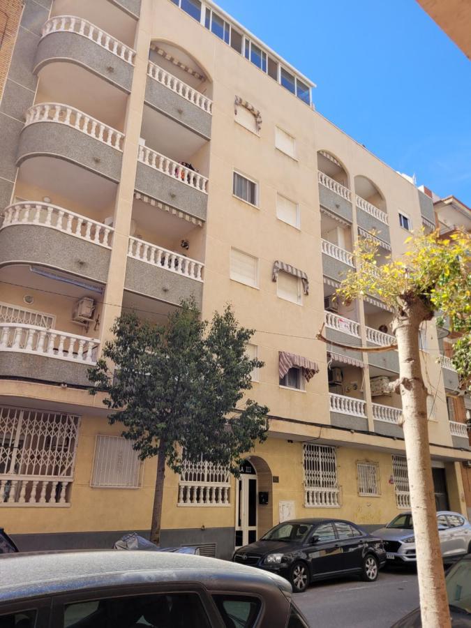 Gemuetliche Ferienwohnung In Torrevieja Ca100M Vom Strand Playa Del Cura Entfernt 외부 사진