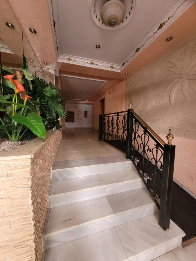 Gemuetliche Ferienwohnung In Torrevieja Ca100M Vom Strand Playa Del Cura Entfernt 외부 사진